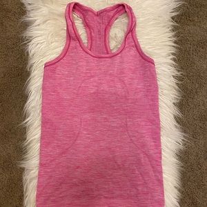 Lululemon tank top